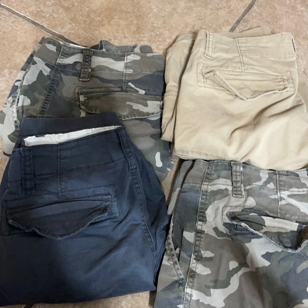 Men’s cargo shorts